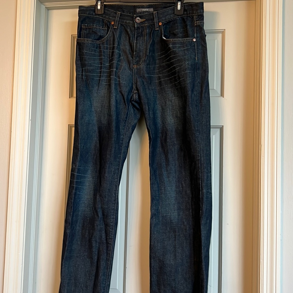 Apt.9 Men’s dark Jeans Size 33/30